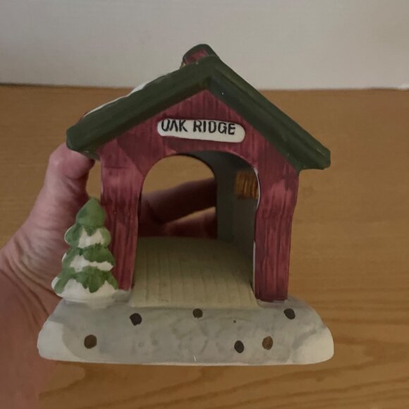 Vtg Lemax Oak Ridge Covered Bridge Christmas Village Hand-Painted Porcelain 1992 - Picture 6 of 11
